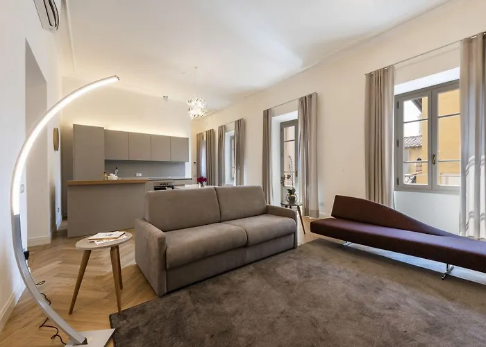 - Brunelleschi Stylish *